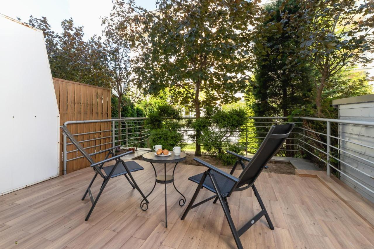 Pleasant Apartment With Terrace Cracow By Noclegi Renters Krakow Dış mekan fotoğraf